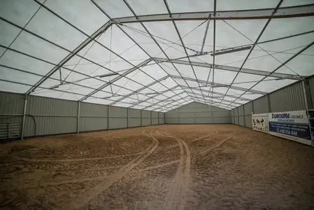 Hala namiotowa- Nieżywiec