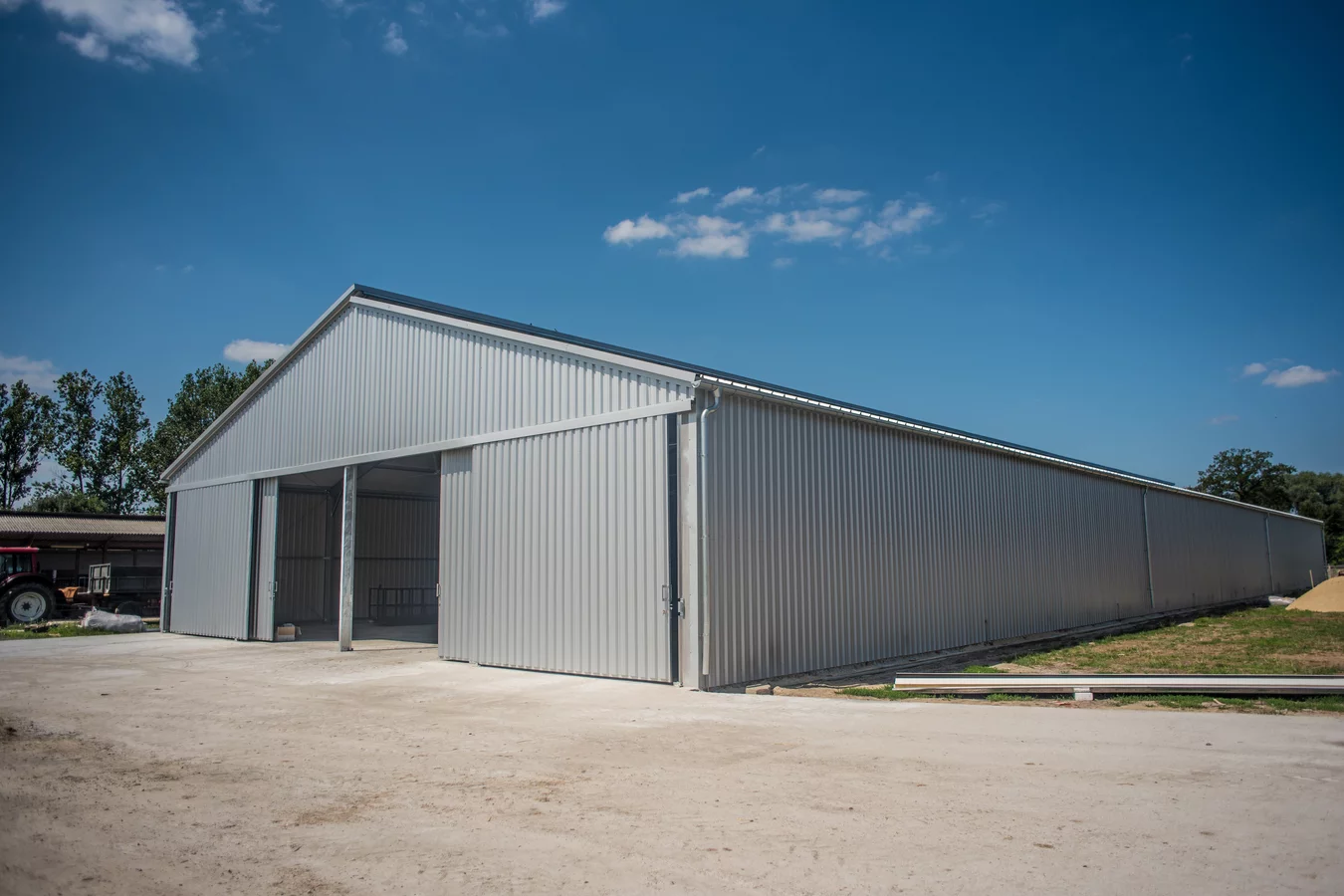 Hale stalowe- Niechłód