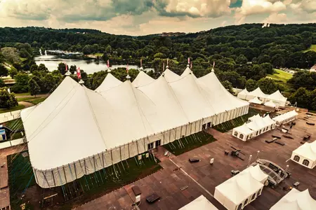 Ile lat wytrzyma hala namiotowa?